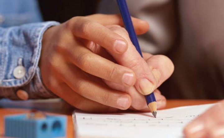 România a intrat în zodia analfabetismului