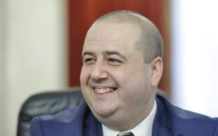 Busuioc, ”ciocul mic și joc de glezne”!