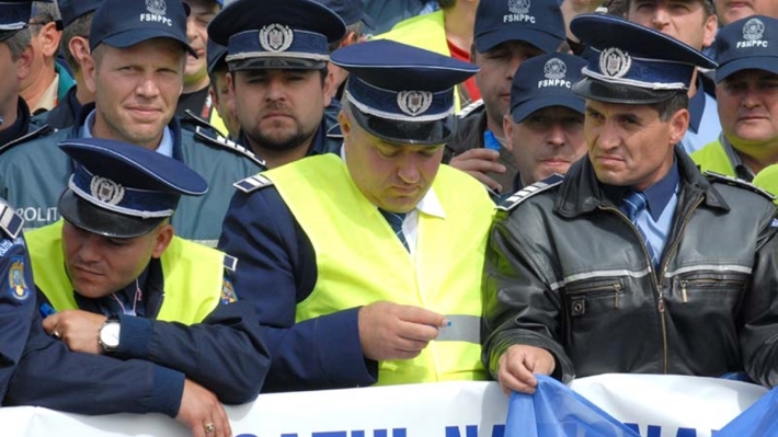 Trădare! Vela amână sporurile. Polițiștii ies în stradă
