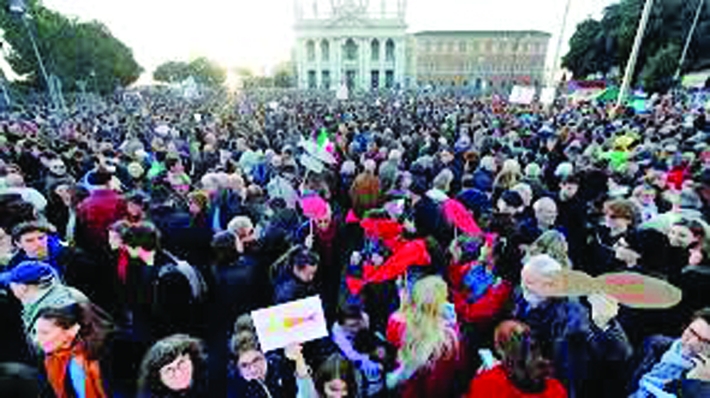 Italia: “Sardinele” vs Salvini