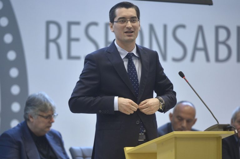 DIICOT: Grup infracțional la FRF!