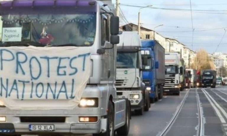 Protest împotriva abuzurilor de pe piața asigurărilor RCA