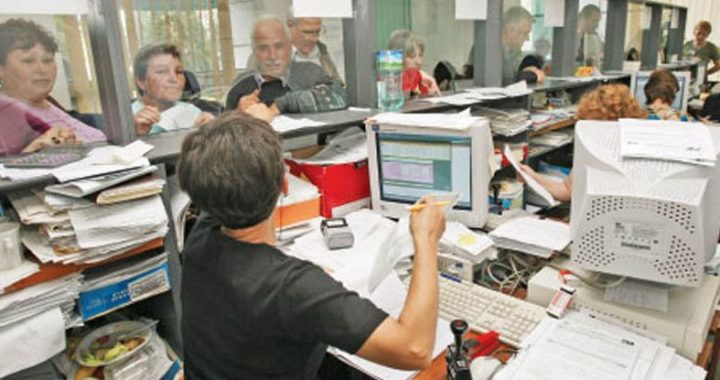 functionari-publici - Ziarul National