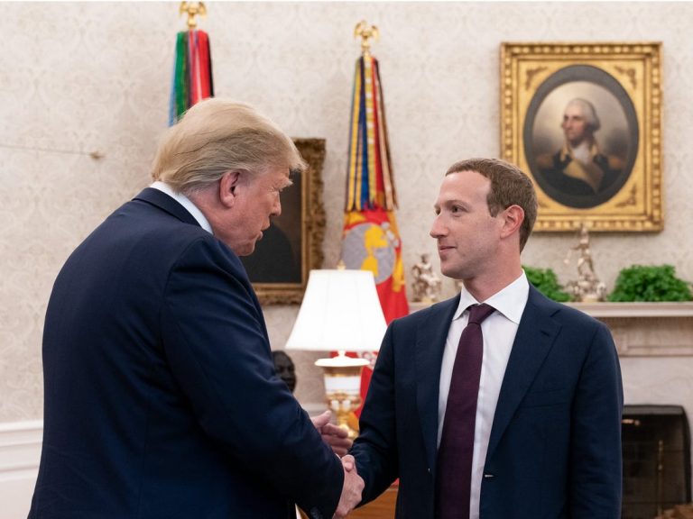 Trump, numărul 1 pe Facebook