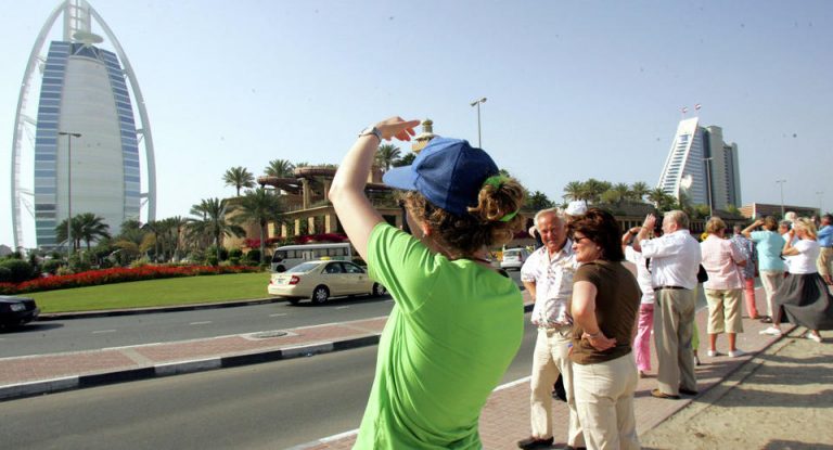Turiştii nordici, mină de aur pentru ţările din Golf