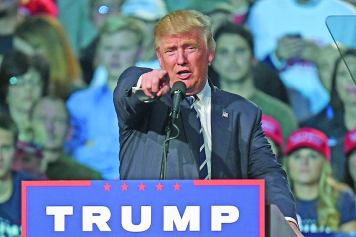 Cine va fi contracandidatul lui Trump: un comunist sau un homosexual?