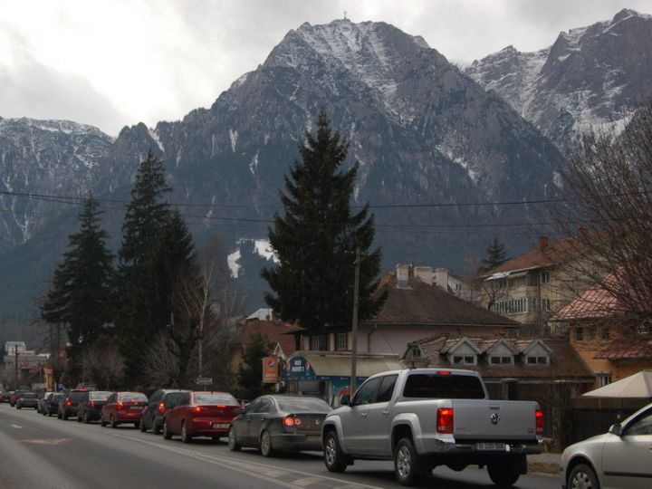 Bătaie de joc! Trei ani pentru un nou studiu al Autostrăzii Comarnic-Brașov
