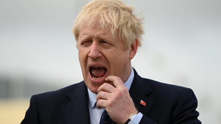 Coronavirusul, ac de cojocul Brexitului