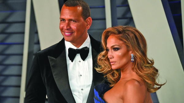J.Lo și-a amânat nunta