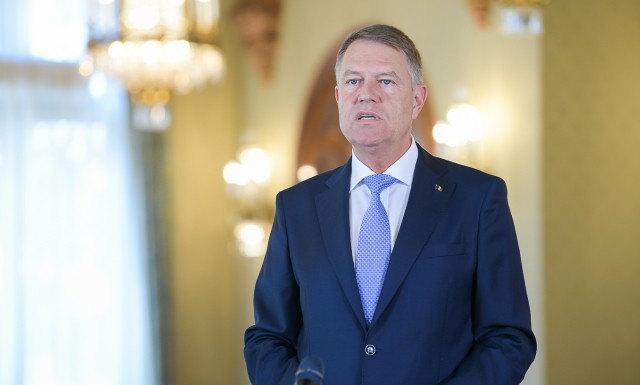 Iohannis a mulțumit preoților și medicilor