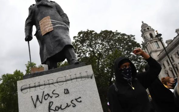 Primarul Londrei curăță capitala britanică de statuile cu trecut dubios