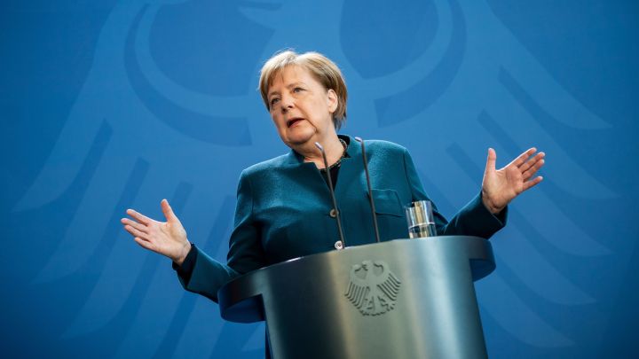 Merkel, război personal cu hackerii ruși