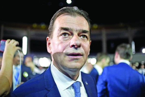 Cade guvernul de momâi