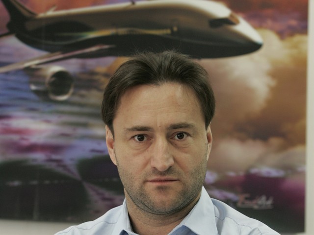 Nelu Iordache și Lucian Bogza au fost descoperiți cu o platformă ascunsă de descărcare a deșeurilor în Sectorul 5