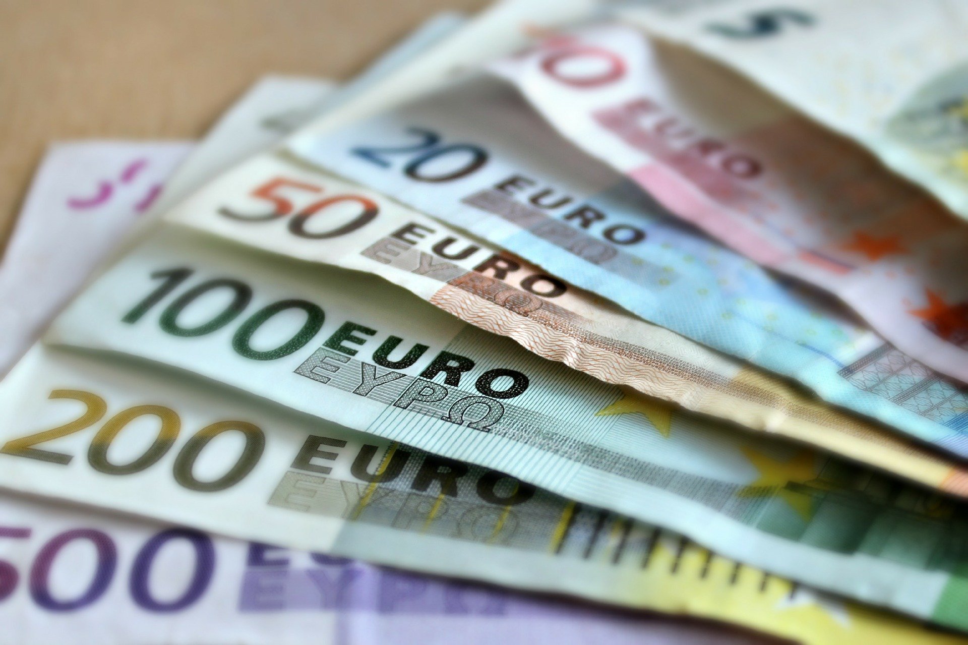 Măsurile de relaxare, un beneficiu pentru UE: Economiile unor state au reînceput să crească