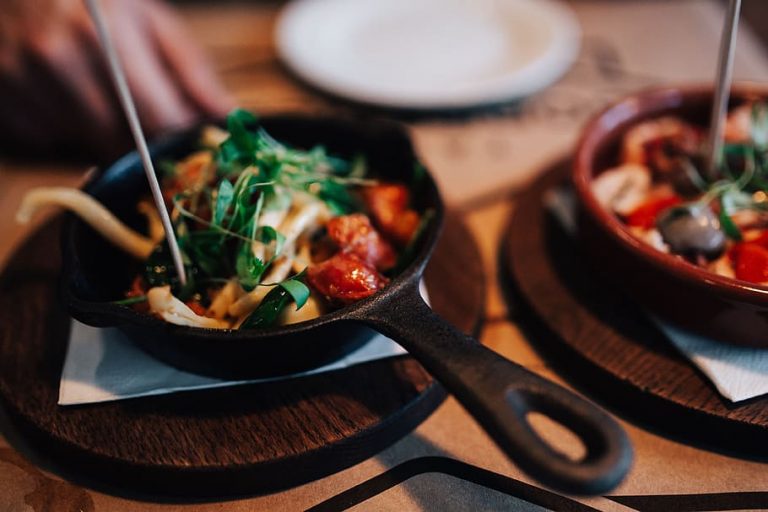 Saladetele si vitrinele de tapas/sushi, cea mai sanatoasa investitie in echipamente frigorifice