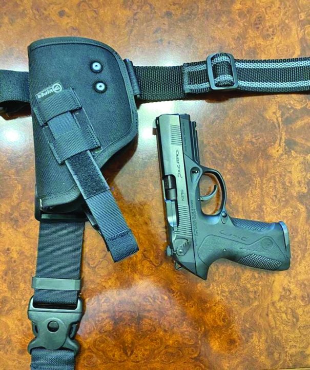 Polițiștii cer pistoale cu taser: ”Nu vrem să omorâm oameni!”