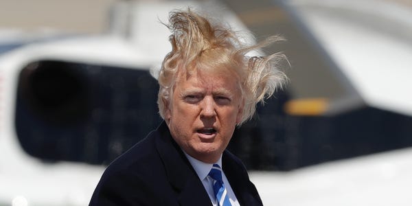 Situație neobișnuită în SUA: O lege ar putea fi modificată după ce Trump s-a plâns că nu are presiune la duș: „Părul meu trebuie să fie perfect!”