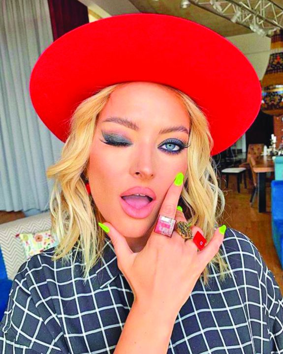 De ce nu vrea Delia să devină mamă. Artista are o căsnicie de 10 ani deja