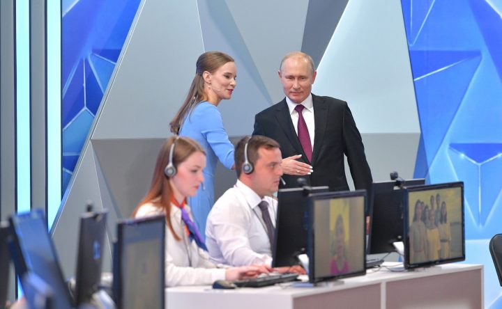 Russian President Vladimir Putin holds annual televised phone-in - Ziarul National