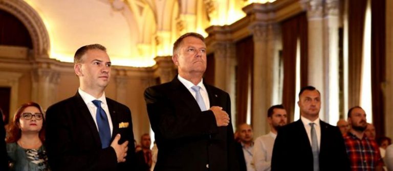 De frica lui Maior, Iohannis fuge la baptiști!