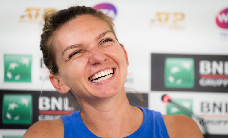 Simona Halep, campioană la Roma. Adversara sa din finală a abandonat – VIDEO