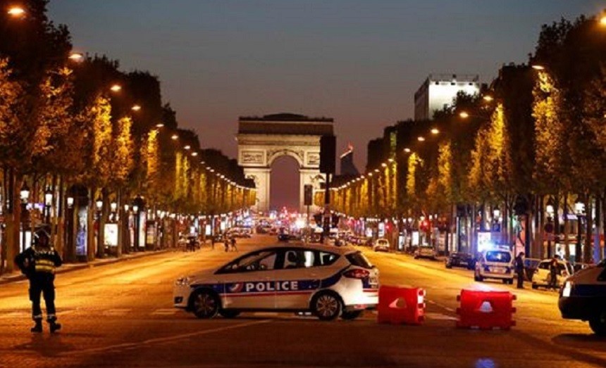 Arcul de Triumf din Paris