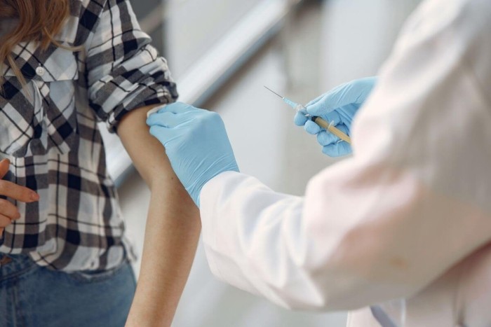 Vine gripa! Distribuitorii nu știu dacă vor primi vaccinurile