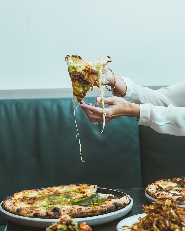 Cuptorul de pizza, locul in care se „naste” cea mai gustoasa reteta!