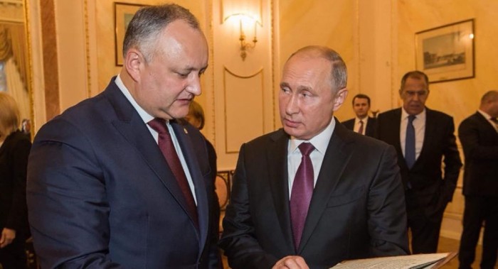 Se leapădă Putin de marioneta Igor Dodon?