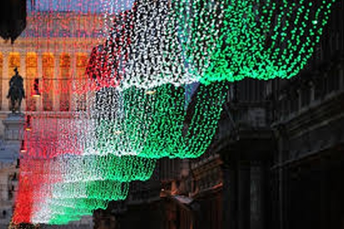 Italienii vor sărbători Revelionul acasă