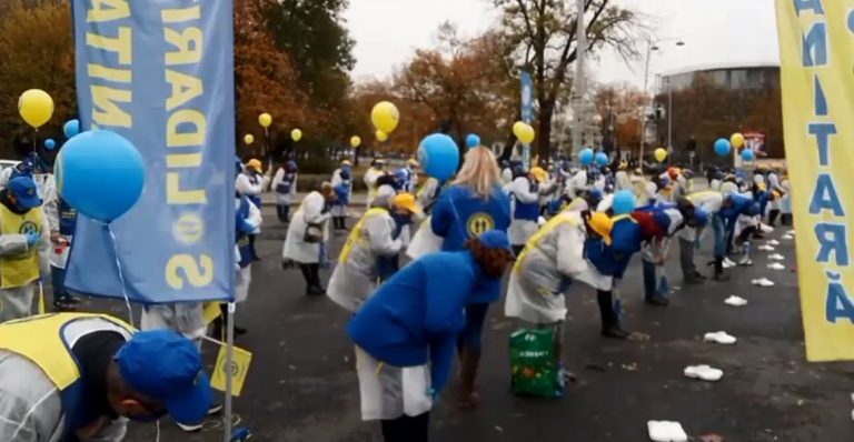 Au ieșit din nou în stradă! Sindicaliștii din Sănătate fac tot ce pot pentru ca Guvernul să îi audă! – VIDEO
