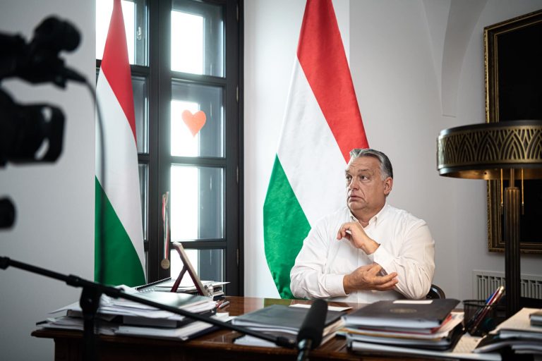 O țară vecină cu România anunță noi restricții, în lupta contra COVID