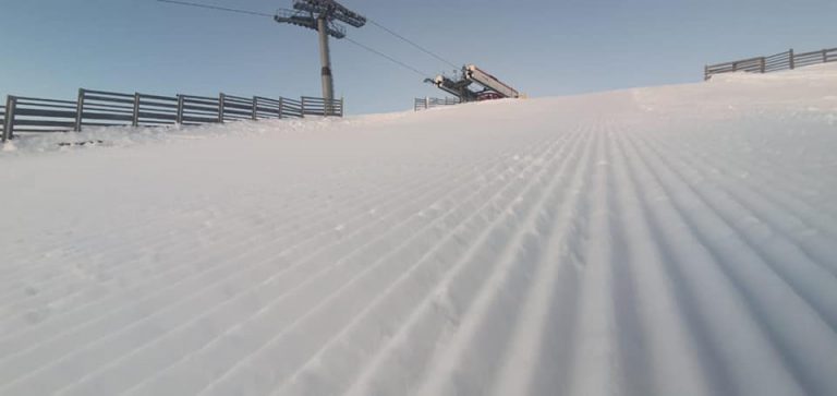 Veștile pe care turiștii n-ar fi vrut să le audă. Telescaunul și Gondola, oprite din cauza vremii. Ce s-a decis în privința drumului către Cota 1400
