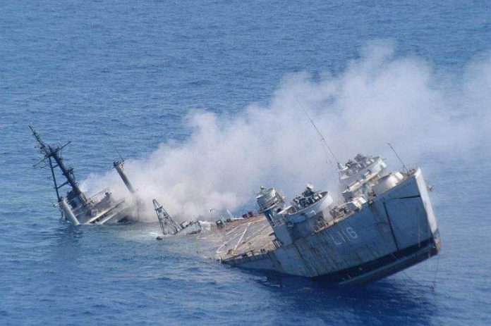 Greeting Impossible title TRAGEDIE în Marea Barenţ: s-a scufundat o navă rusească! 17 oameni,  dispăruţi! | Ziarul National