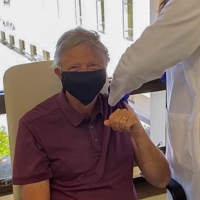 Bill Gates a anunțat cum se simte după ce a fost vaccinat antiCOVID
