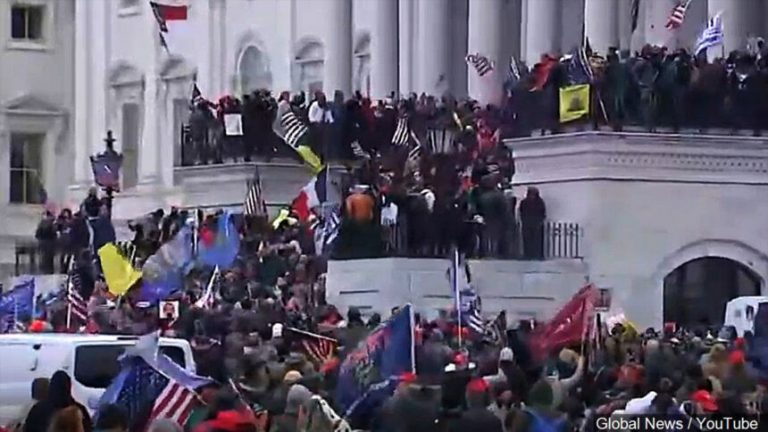 Stare de război la Washington: Trump a ordonat Gărzii Naționale să intervină, se trage cu arma în Capitoliu