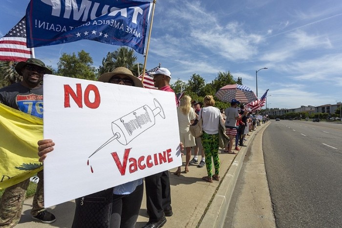 Ce libertăți și drepturi cetățenești pierzi dacă nu te vaccinezi!