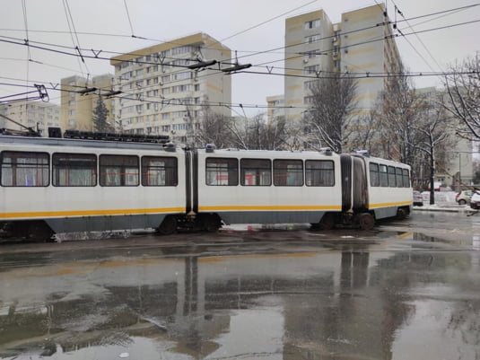 Un tramvai a deraiat în Capitală. Incidentul, în zona Colentina