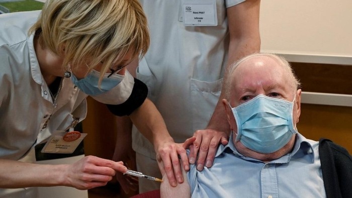 Vaccinarea rapidă în UE, obiectiv de neatins?