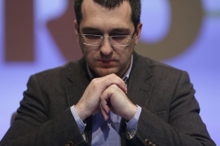 Vlad Voiculescu pune frână campaniei de vaccinare a populației