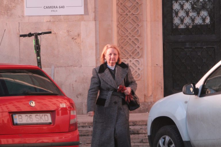 Familia judecătorului Ion-Tudoran a derulat afaceri cu schimburi valutare. Apoi a trecut la păcănele