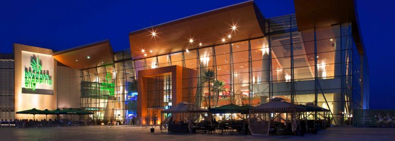 Strategia aleasă de conducerea Băneasa Shopping City, pentru ca mall-ul să rămână cu toate spaţiile comerciale închiriate