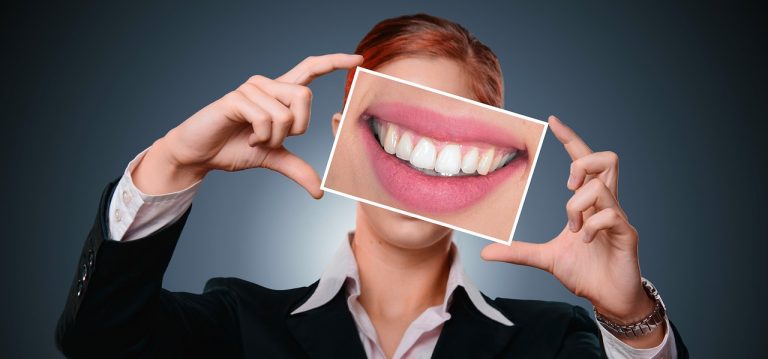 Iata de ce sa alegi tratamentul cu implant dentar si care sunt detaliile decisive ale procedurii!