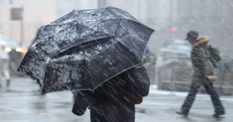 Vremea schimbă iar foaia. Se anunță ninsori, dar și lapoviță și ploi. Zonele vizate de alerta meteo