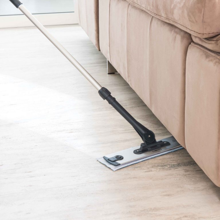 Te distrezi in timp ce faci curatenie! Cu un mop electric, orice e posibil!