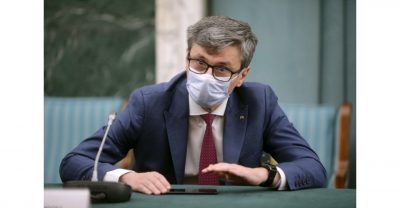 Ministrul Energiei le plânge de milă consumatorilor casnici, dar lasă ”rechinii” din piață să umfle facturile!