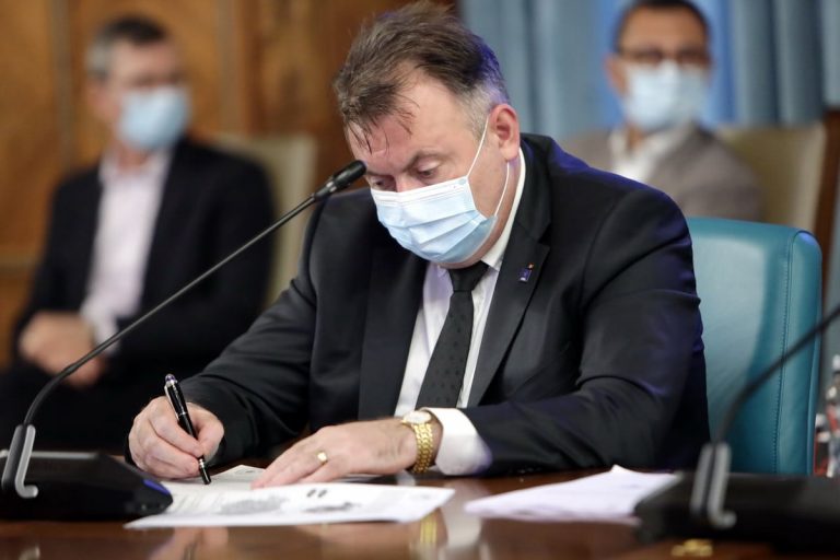 Nelu Tătaru iese la rampă: ”Cineva s-a urcat politic pe o pandemie, acum plătim acel preț” – VIDEO