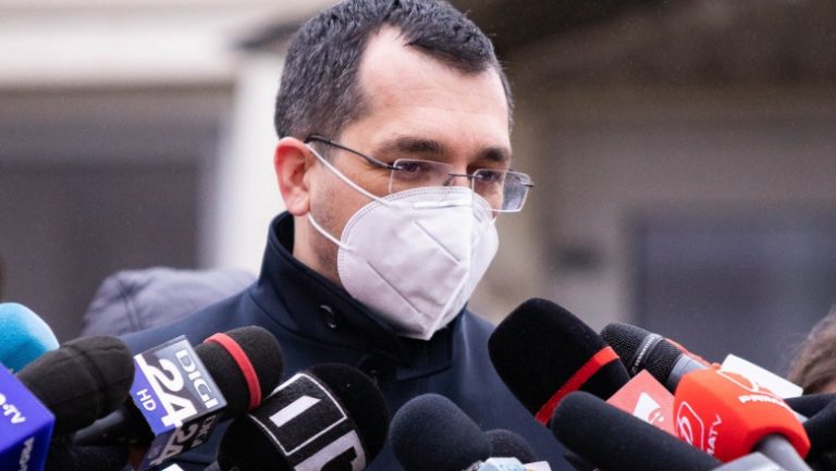 Vlad Voiculescu, angajări pe repede-nainte la Ministerul Sănătății