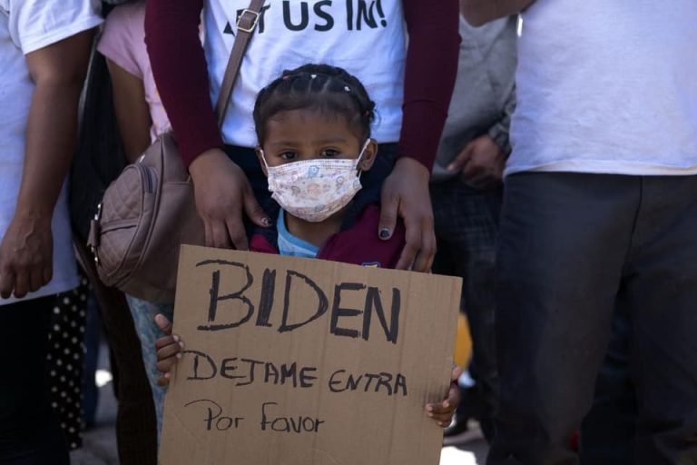 Imigrația. Joe Biden, în defensivă în fața primei crize majore din președinția sa